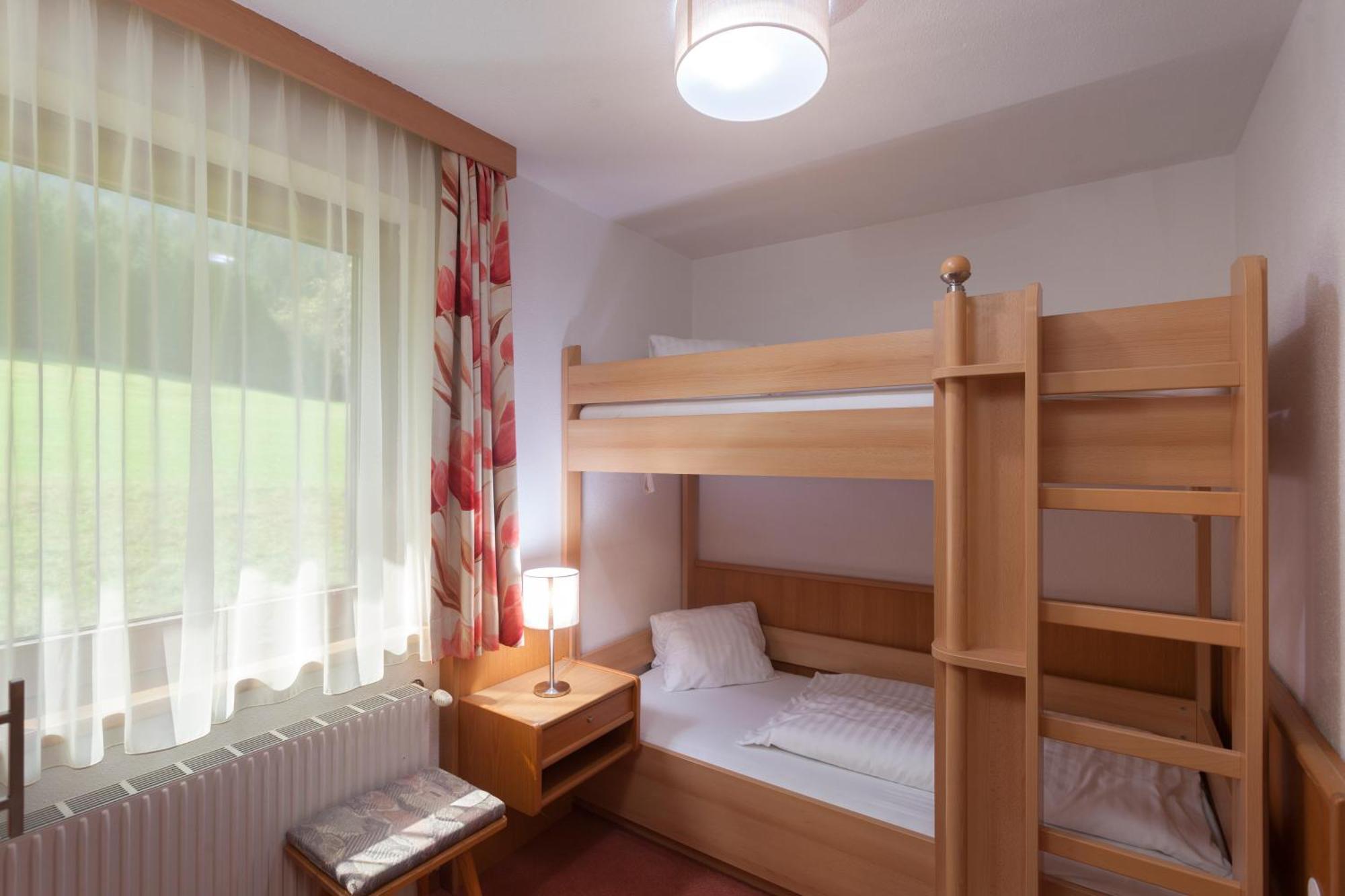 Alpenhotel Badmeister Flattach Δωμάτιο φωτογραφία